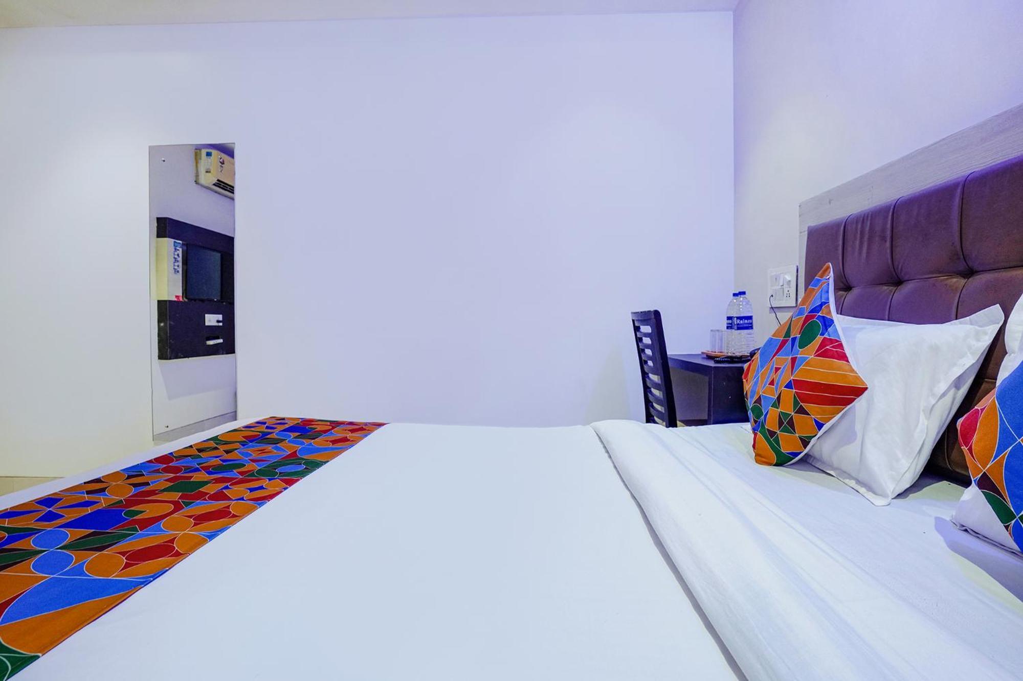 Fabexpress Embassy Suites - Nr Bkc Мумбаи Экстерьер фото